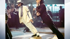 skynews-michael-jackson-fake-dance-move_4317990.jpg